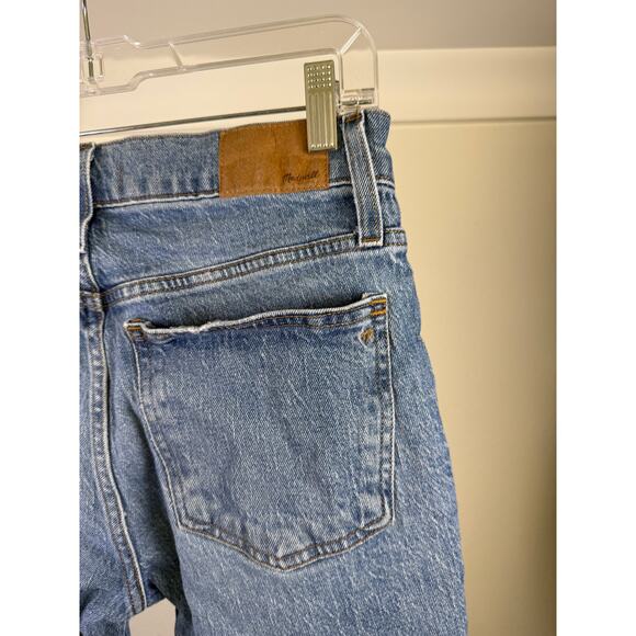 Madewell The Mid-Rise Vintage Perfect Jean Ankle Size 26 (one stain) Light Wash - Picture 5 of 9